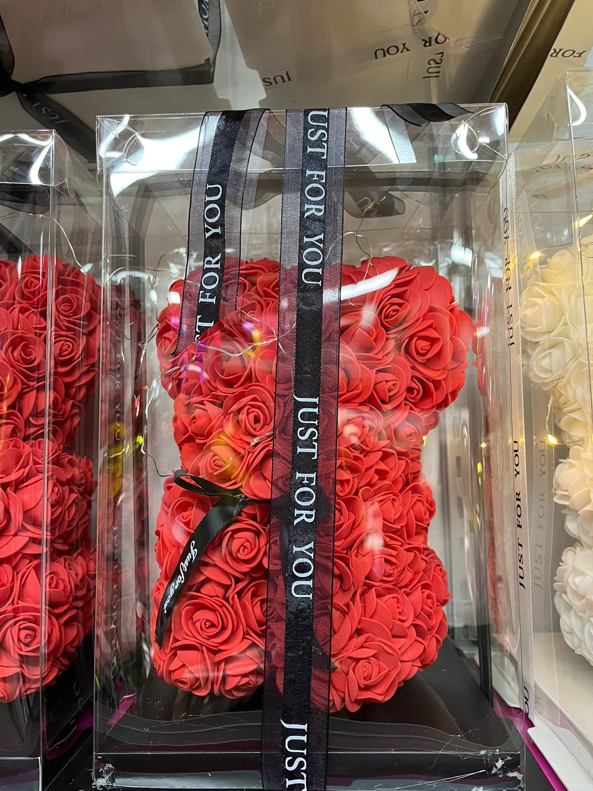OSO DE ROSAS ETERNAS